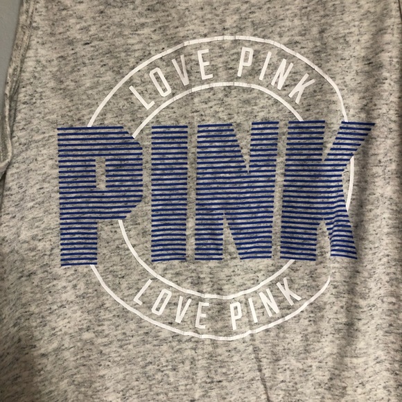 XS pink workout top with open back 💕 - Picture 2 of 4